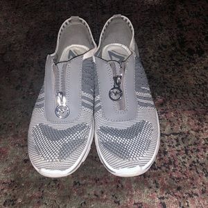 Anne Klein Sport Zip sneakers